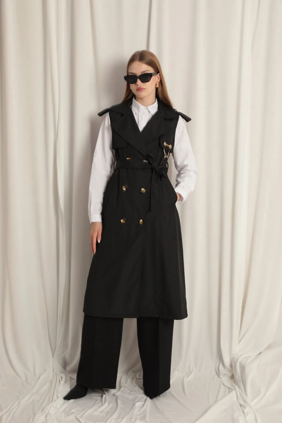 Bondig Fabric Chain Detail Women's Black Vest