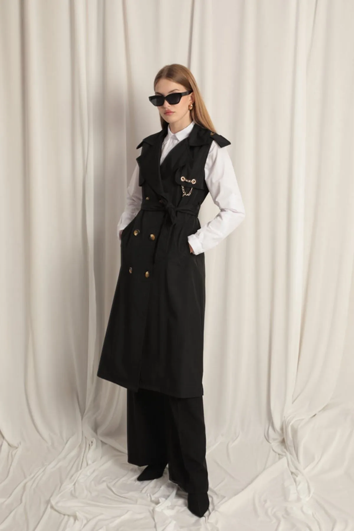 Bondig Fabric Chain Detail Women's Black Vest
