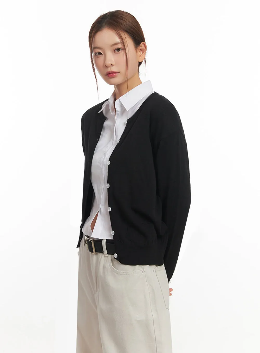 Classic Round Neck Cardigan IM513