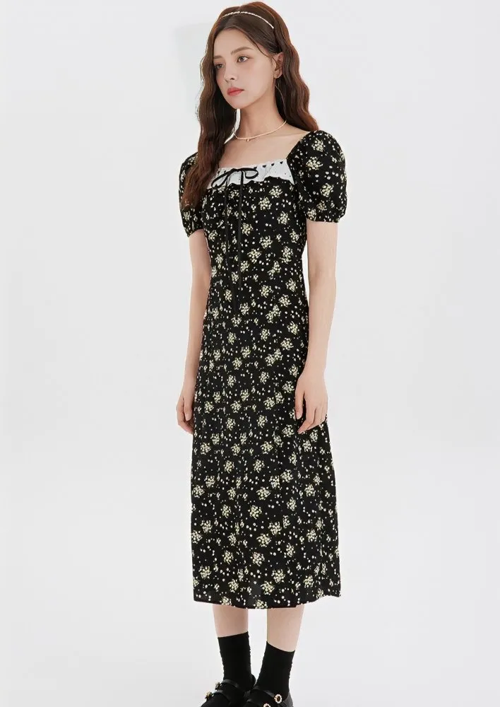 FIGURE-SHOWING FLORAL DRESS