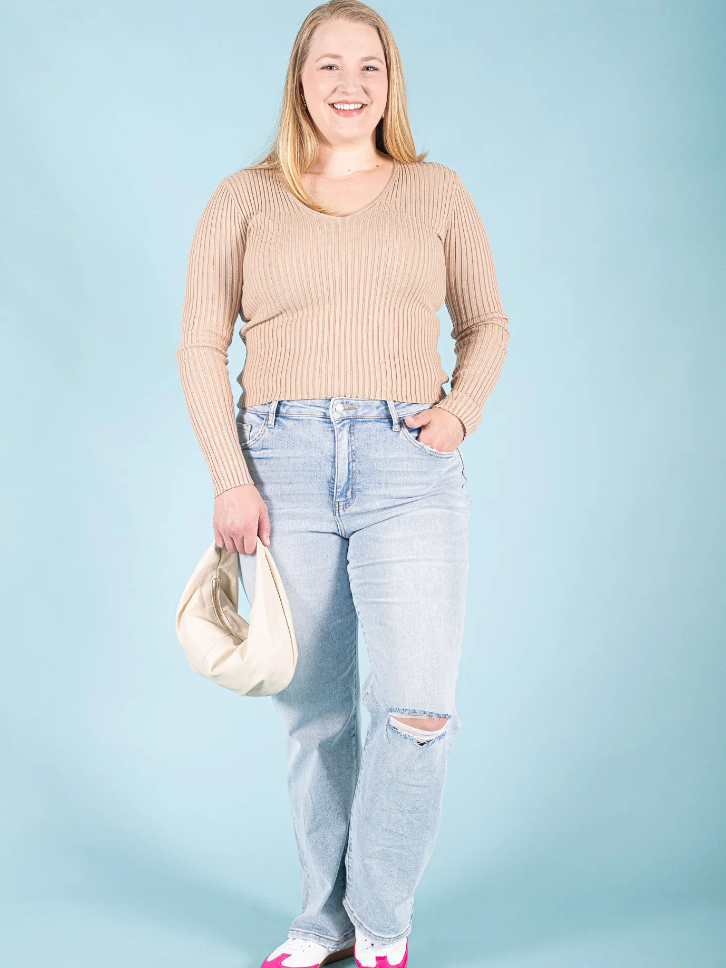 V Neck Fitted Light Sweater